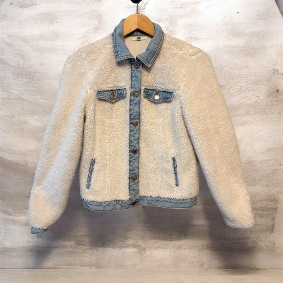 Maurices Jackets & Blazers - Maurice’s Sherpa Fleece Jacket, Denim Trim & Button Front Closure Women size XS